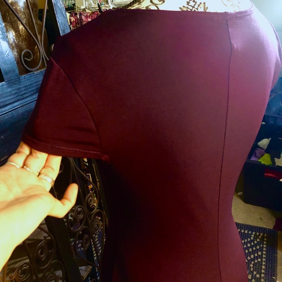 Vtg Y2K BISOU BISOU Dk Plum Stretch Knit Short Sleeve Pleated Front Midi Dress~6 - Picture 3 of 10